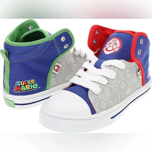 NWOT Super Mario Brothers Mario & Luigi Lace Up High Top Sneakers